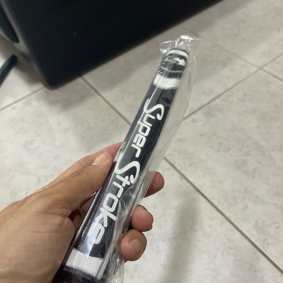 Super stroke mud slim 2.0 putter grip
New - Picture 2 of 2